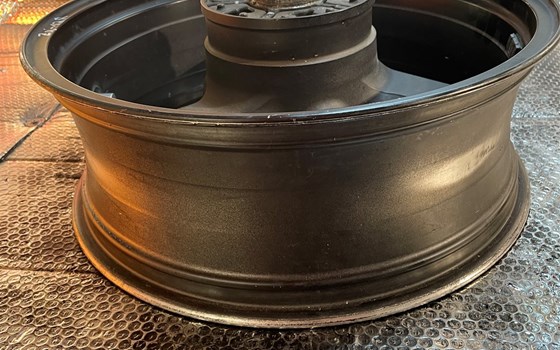 Kawasaki ZX12R ZX 1200 A Felge hinten Bremsscheibe - Bild 5 Kawasaki ZX12R ZX 1200 A Felge hinten Bremsscheibe - Bild 5