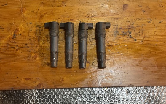 Kawasaki ZX12R ZX 1200 A Zündspulen - Bild 1 Kawasaki ZX12R ZX 1200 A Zündspulen - Bild 1