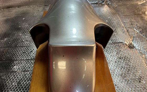 Kawasaki ZX12R ZX 1200 A Kotflügel vorne Verkleidung - Bild 3 Kawasaki ZX12R ZX 1200 A Kotflügel vorne Verkleidung - Bild 3