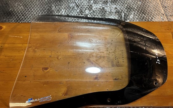 Kawasaki ZX12R ZX 1200 A Windschild Secdem Bullster - Bild 2 Kawasaki ZX12R ZX 1200 A Windschild Secdem Bullster - Bild 2