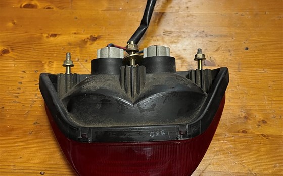 Kawasaki ZX12R ZX 1200 A Rücklicht - Bild 2 Kawasaki ZX12R ZX 1200 A Rücklicht - Bild 2