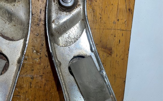 Yamaha XVS 650 Dragstar 4VR Halterung Kotflügel hinten Fender - Bild 13