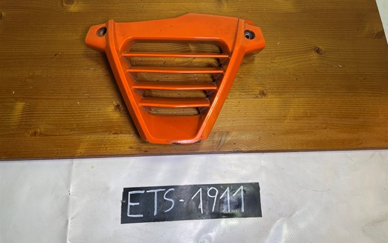 KTM RC 390 2016 Bugverkleidung mitte Verkleidung unten - Bild 1