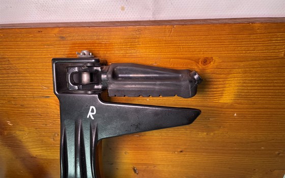 KTM RC 390 2016 Soziusfußrasten Fußraste hinten links rechts - Bild 3