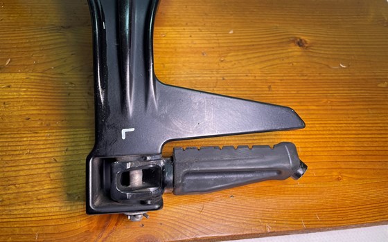 KTM RC 390 2016 Soziusfußrasten Fußraste hinten links rechts - Bild 4