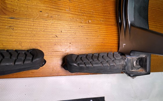 KTM RC 390 2016 Soziusfußrasten Fußraste hinten links rechts - Bild 9