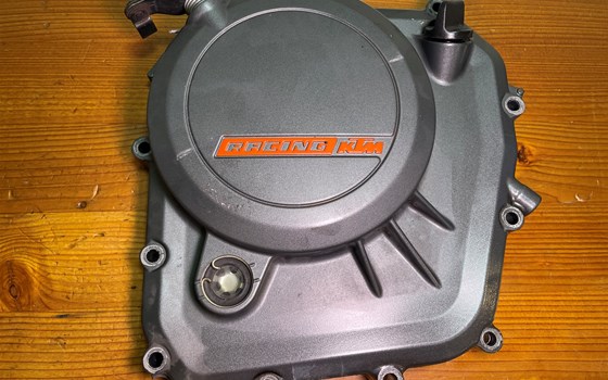KTM RC 390 2016 Kupplungsdeckel Motordeckel Deckel - Bild 2 KTM RC 390 2016 Kupplungsdeckel Motordeckel Deckel - Bild 2