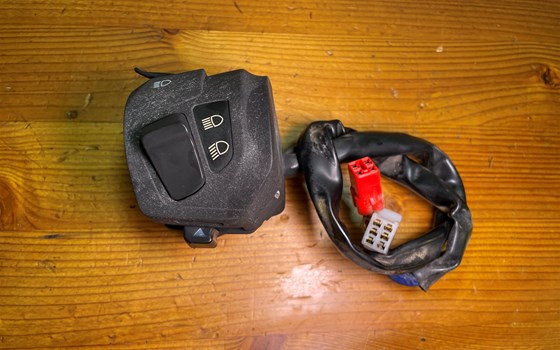 KTM RC 390 2016 Lenkerarmatur links Schaltereinheit Lenkerschalte - Bild 2