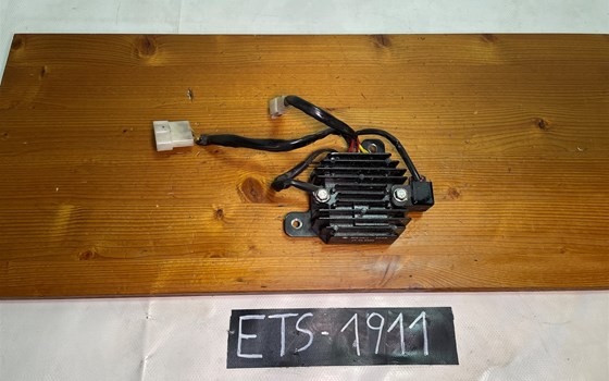 KTM RC 390 2016 Spannungsregler Regler Gleichrichter LIMA - Bild 1