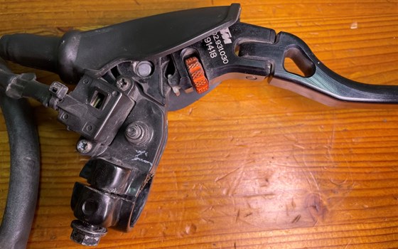 KTM RC 390 2016 Kupplungshebel Kupplungsseil Kupplungsarmatur - Bild 6 KTM RC 390 2016 Kupplungshebel Kupplungsseil Kupplungsarmatur - Bild 6