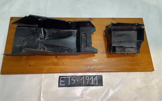 KTM RC 390 2016 Verkleidung Heckrahmen Spritzschutz hinten - Bild 1