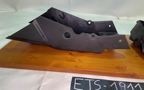 KTM RC 390 2016 Verkleidung Heckrahmen Spritzschutz hinten - Bild 3