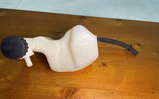 KTM RC 390 2016 Ausgleichsbehälter Kühlflüssigkeit - Bild 4