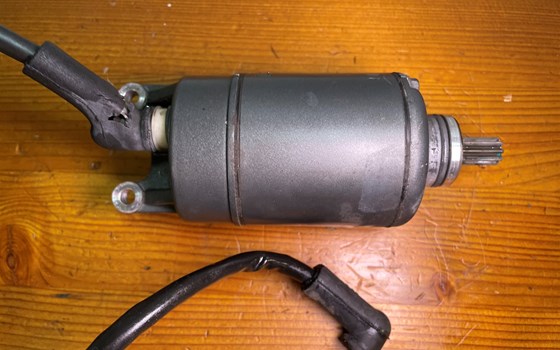 KTM RC 390 2016 Anlasser Starter - Bild 2