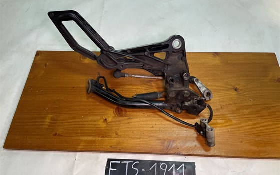 KTM RC 390 2016 Fußraste links Schalthebel Seitenständer Konsole - Bild 6