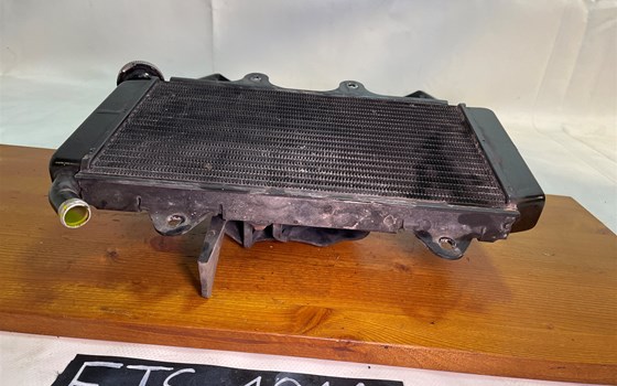 KTM RC 390 2016 Kühler Wasserkühler Lüfter Kühlerverkleidung - Bild 3