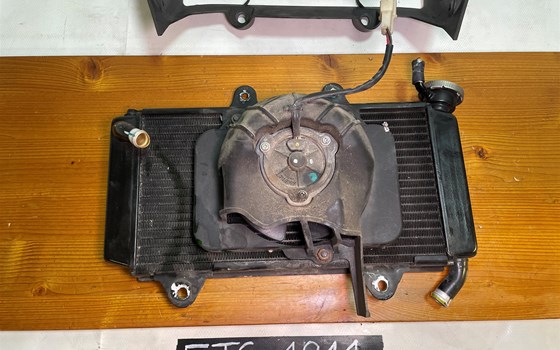 KTM RC 390 2016 Kühler Wasserkühler Lüfter Kühlerverkleidung - Bild 7