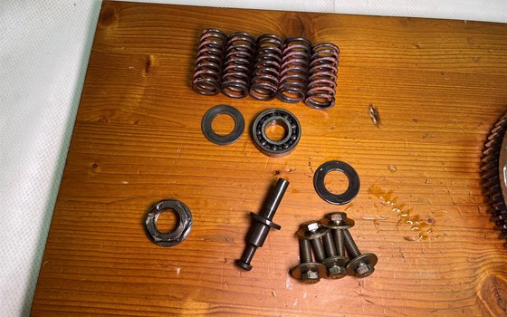 KTM RC 390 2016 Kupplung Kupplungskorb - Bild 2