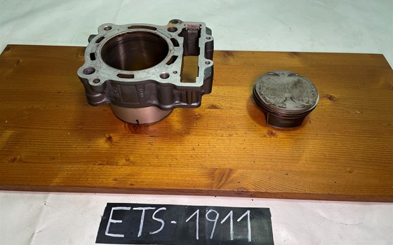 KTM RC 390 2016 Zylinder Kolben - Bild 1