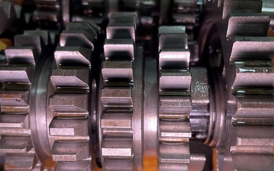 KTM RC 390 2016 Getriebe - Bild 4