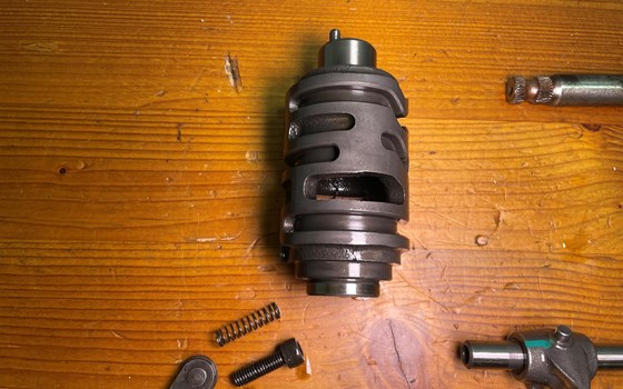 KTM RC 390 2016 Schaltung Schaltwelle Schalttrommel Schaltklauen - Bild 2