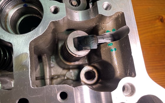KTM RC 390 2016 Zylinderkopf Ventildeckel - Bild 11 KTM RC 390 2016 Zylinderkopf Ventildeckel - Bild 11
