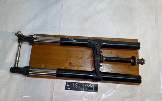 KTM RC 390 2016 Gabel USD Gabelbrücke unten - Bild 1