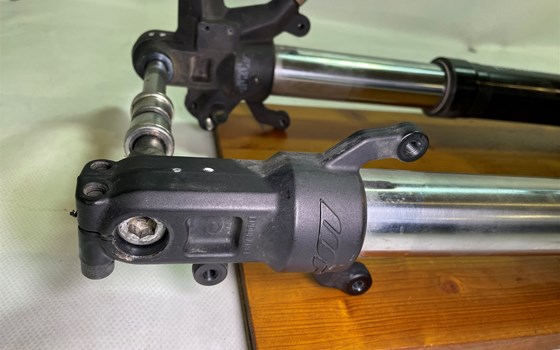 KTM RC 390 2016 Gabel USD Gabelbrücke unten - Bild 10