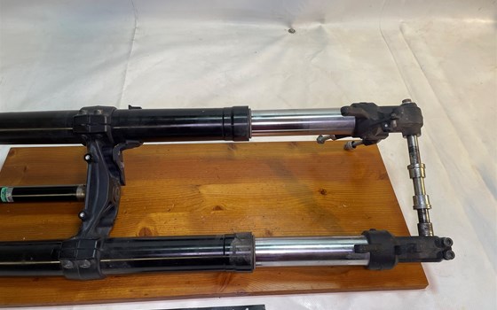 KTM RC 390 2016 Gabel USD Gabelbrücke unten - Bild 13