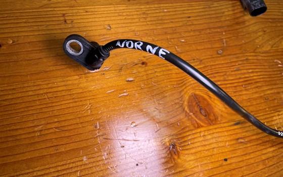 KTM RC 390 2016 ABS Sensor vorne - Bild 2 KTM RC 390 2016 ABS Sensor vorne - Bild 2