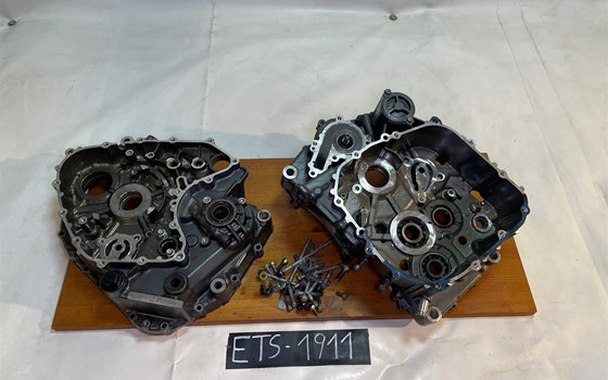 KTM RC 390 2016 Motorblock Motorgehäuse Gehäuse - Bild 1 KTM RC 390 2016 Motorblock Motorgehäuse Gehäuse - Bild 1