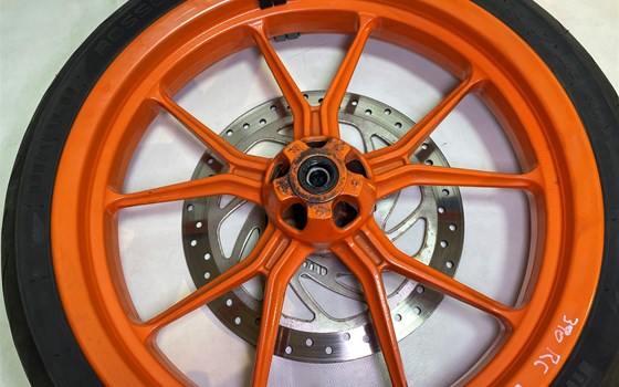 KTM RC 390 2016 Vorderrad Felge vorne Bremsscheibe - Bild 10 KTM RC 390 2016 Vorderrad Felge vorne Bremsscheibe - Bild 10