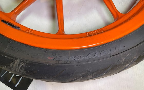 KTM RC 390 2016 Vorderrad Felge vorne Bremsscheibe - Bild 7 KTM RC 390 2016 Vorderrad Felge vorne Bremsscheibe - Bild 7