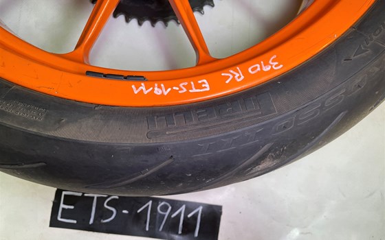 KTM RC 390 2016 Hinterrad Felge hinten Reifen Bremsscheibe - Bild 4