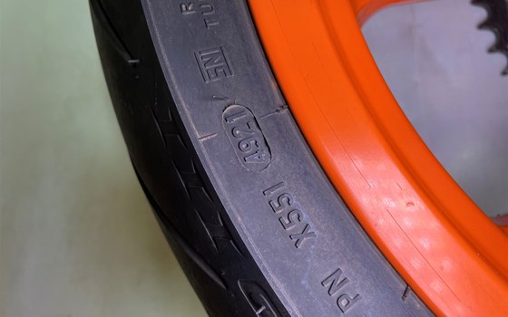KTM RC 390 2016 Hinterrad Felge hinten Reifen Bremsscheibe - Bild 6