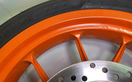 KTM RC 390 2016 Hinterrad Felge hinten Reifen Bremsscheibe - Bild 8