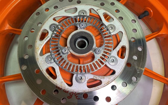 KTM RC 390 2016 Hinterrad Felge hinten Reifen Bremsscheibe - Bild 9