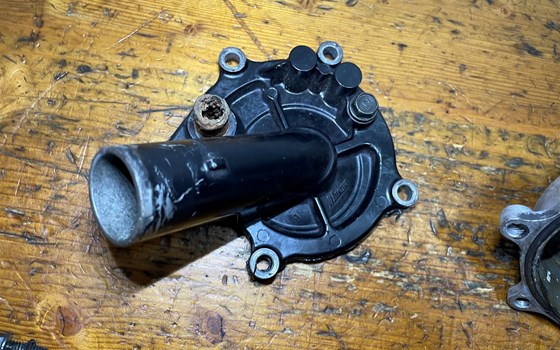 Kawasaki ZX-10R Ninja 06-07 Wasserpumpe Pumpe - Bild 4