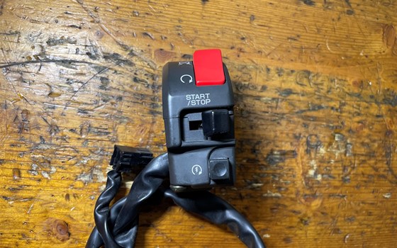 Kawasaki ZX-10R Ninja 06-07 Lenkerarmatur rechts Schaltereinheit - Bild 2