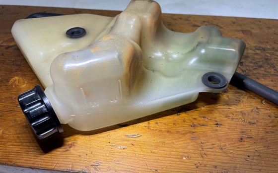 Kawasaki ZX-10R Ninja 06-07 Ausgleichsbehälter Kühlflüssigkeit - Bild 4