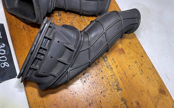 Kawasaki ZX-10R Ninja 06-07 RAM Gummi Ansauggummi - Bild 2