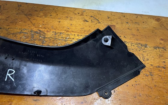 Kawasaki ZX-10R Ninja 06-07 Innenverkleidung rechts RAM Air - Bild 11