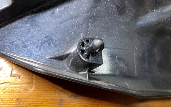 Kawasaki ZX-10R 06-07 Sitzbankverkleidung Tankverkleidung links - Bild 7