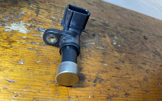 Kawasaki ZX-10R Ninja 06-07 Geschwindigkeitssensor Sensor Motor - Bild 3