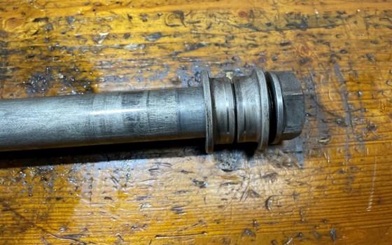 Kawasaki ZX-10R Ninja 06-07 Achse vorne Vorderradachse - Bild 3