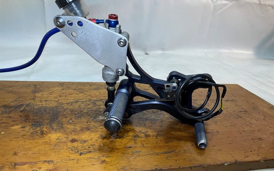 Kawasaki ZX-10R Ninja 06-07 Fußrastenanlage Valter Moto Racing - Bild 10