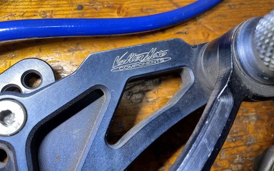 Kawasaki ZX-10R Ninja 06-07 Fußrastenanlage Valter Moto Racing - Bild 6