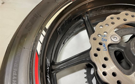 Kawasaki ZX-10R Ninja 06-07 Hinterrad Felge hinten Bremsscheibe - Bild 6