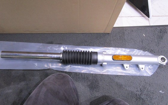 Brixton Gabel Gabelholm kompl. rechts BX 1200 Cromwell - Bild 1 Brixton Gabel Gabelholm kompl. rechts BX 1200 Cromwell - Bild 1