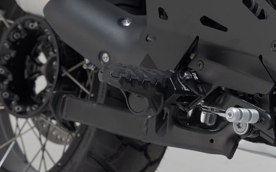 EVO Fußrasten-Kit. Schwarz. BMW R 1300 GS Adventure (24-). - Bild 2